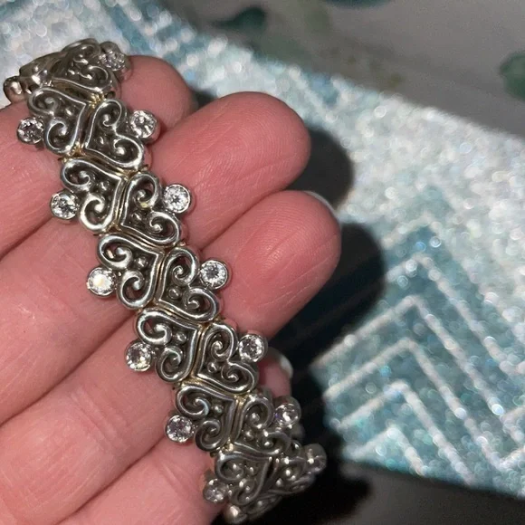 Heart Stretch Bracelet - Picture 10 of 10